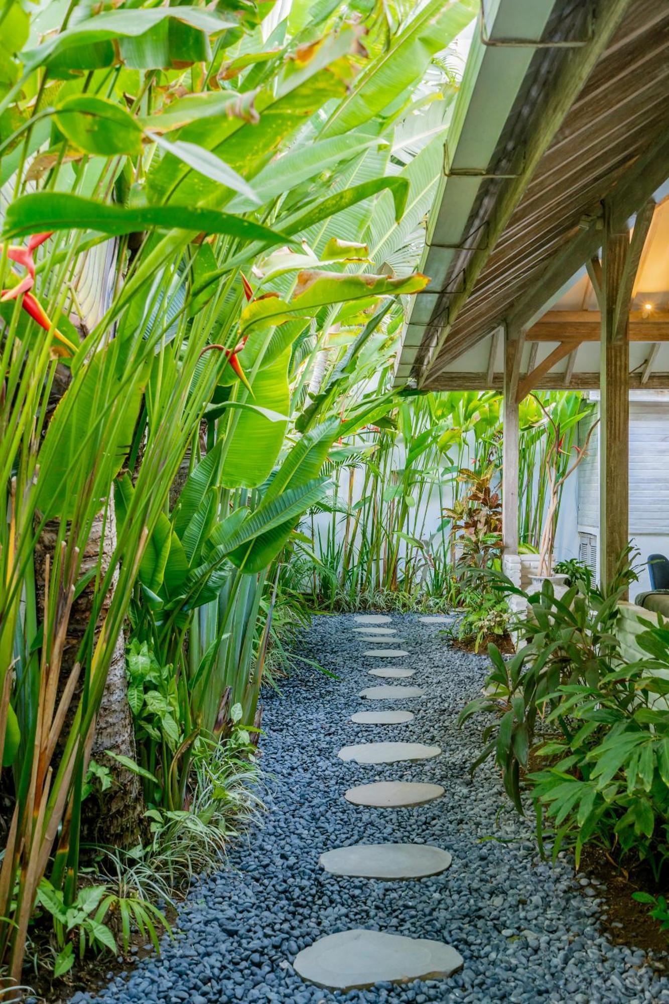 Mundaka Villa By Betterplace Canggu Dış mekan fotoğraf
