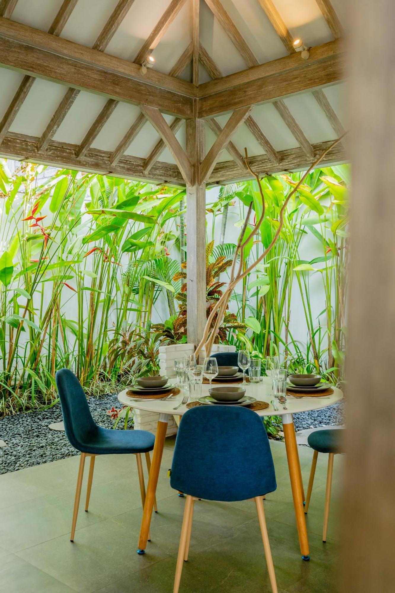Mundaka Villa By Betterplace Canggu Dış mekan fotoğraf